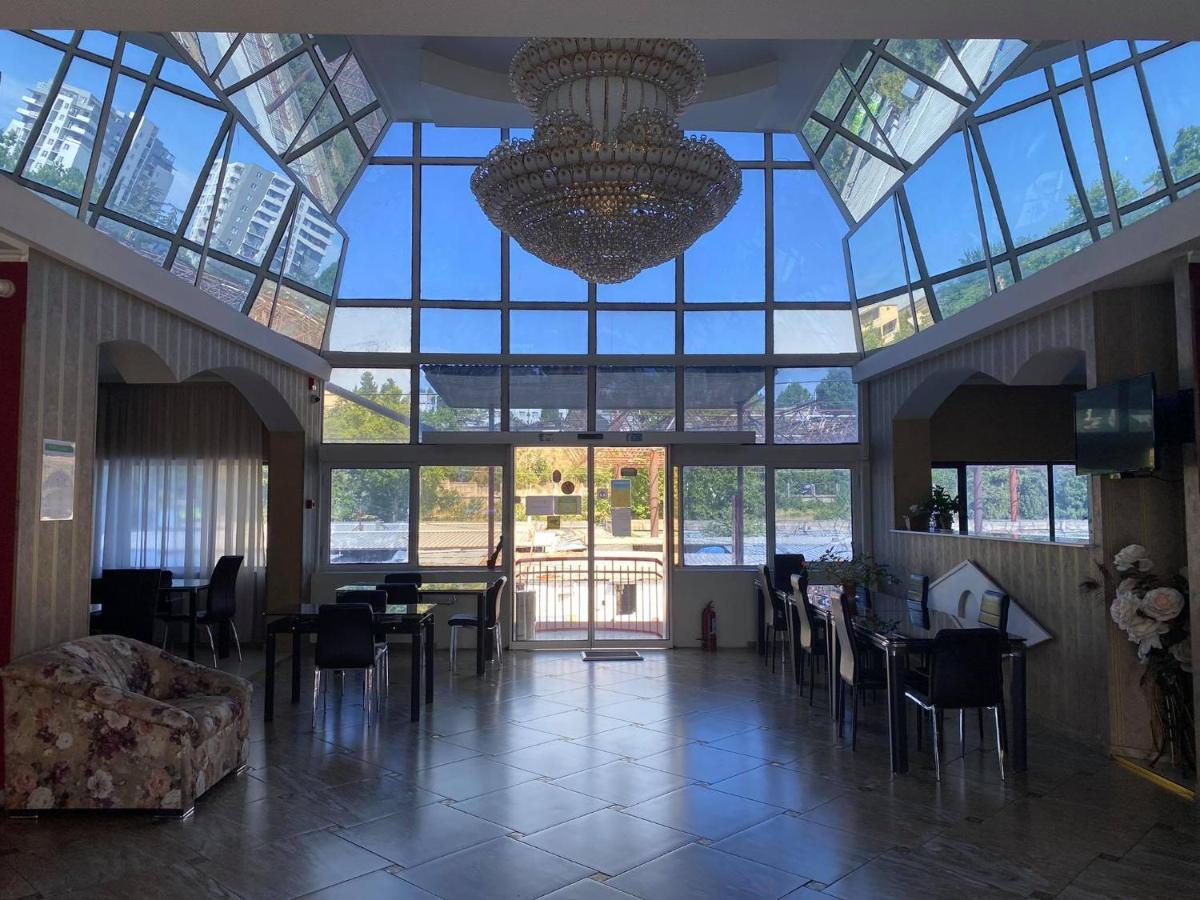 Hotel Okriba Тбилиси Экстерьер фото