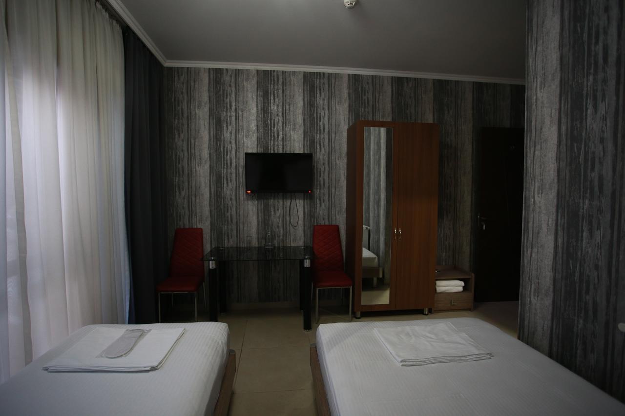 Hotel Okriba Тбилиси Экстерьер фото