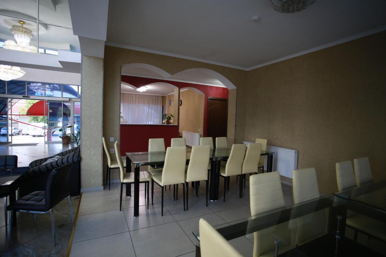 Hotel Okriba Тбилиси Экстерьер фото